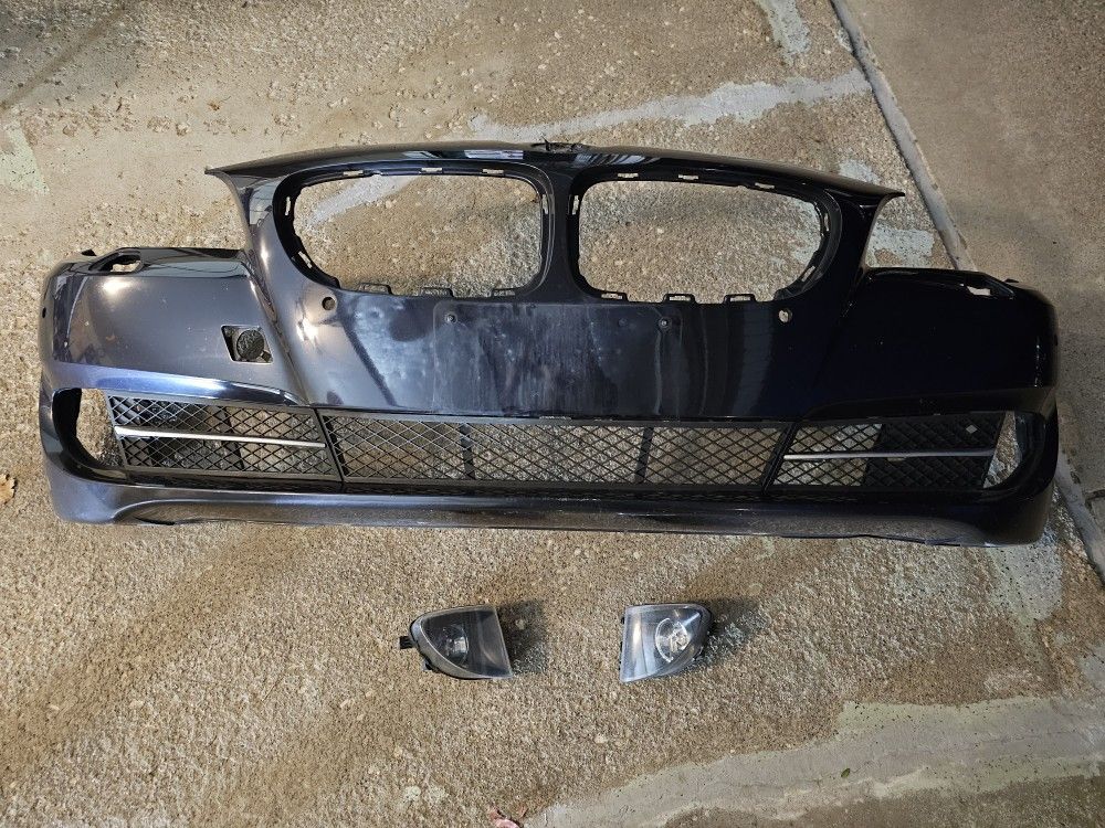 OEM 2013 BMW 535i Xdrive Imperial Blue Metallic Front Bumper 