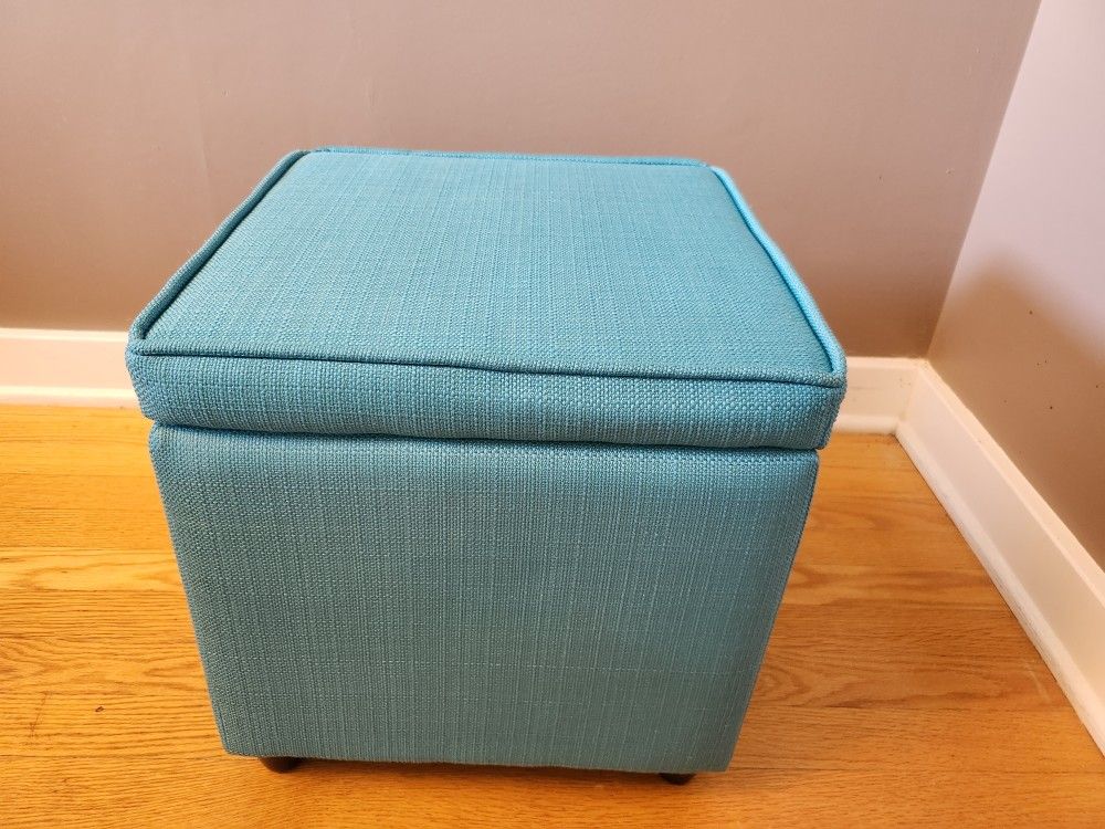 KID'S OTTOMAN with STORAGE - NEW