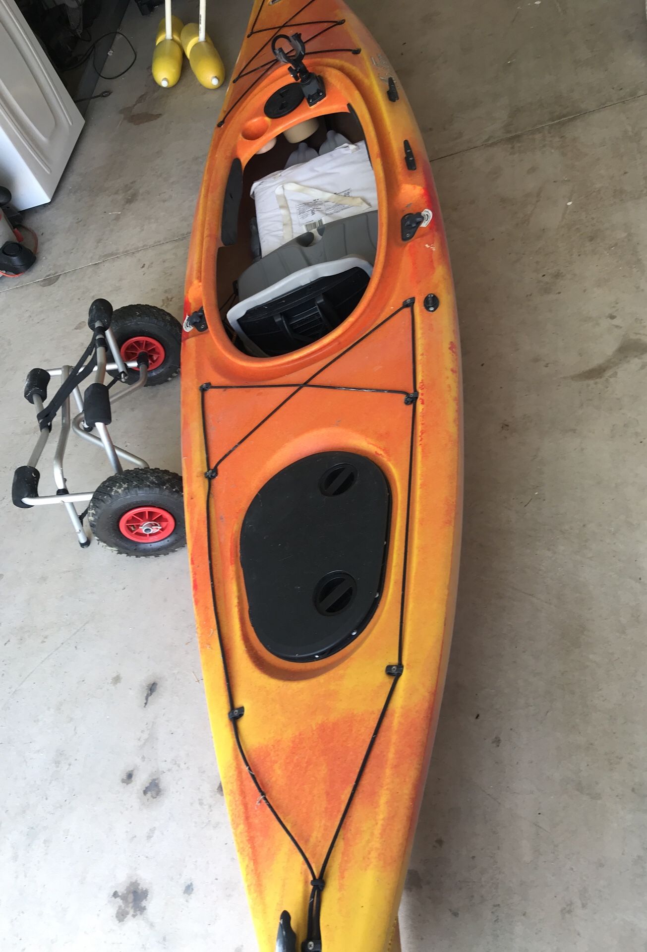 Old Town Dirigo 120 quality kayak excellent condition hardly used 300 for Sale in Winchester