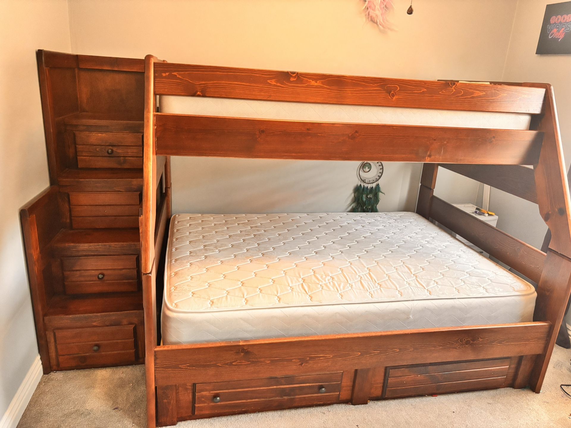 Twin/Double Bunk bed