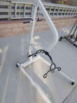 HOYER   patient lift. Needs the lift jack replace. Open to offres