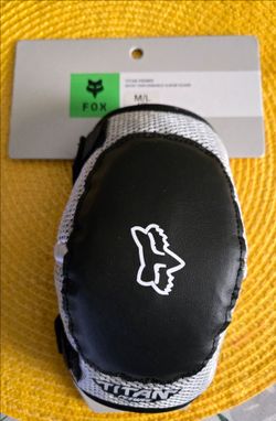 Elbow pads