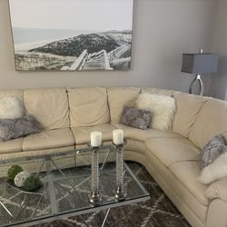 LEATHER SECTIONAL