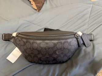 Coach men/women crossbody bag