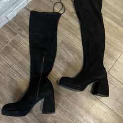 Boots Faux Suede Heels Side Zip Lace Top Black Size 8