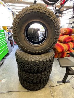 35x12.5R15LT