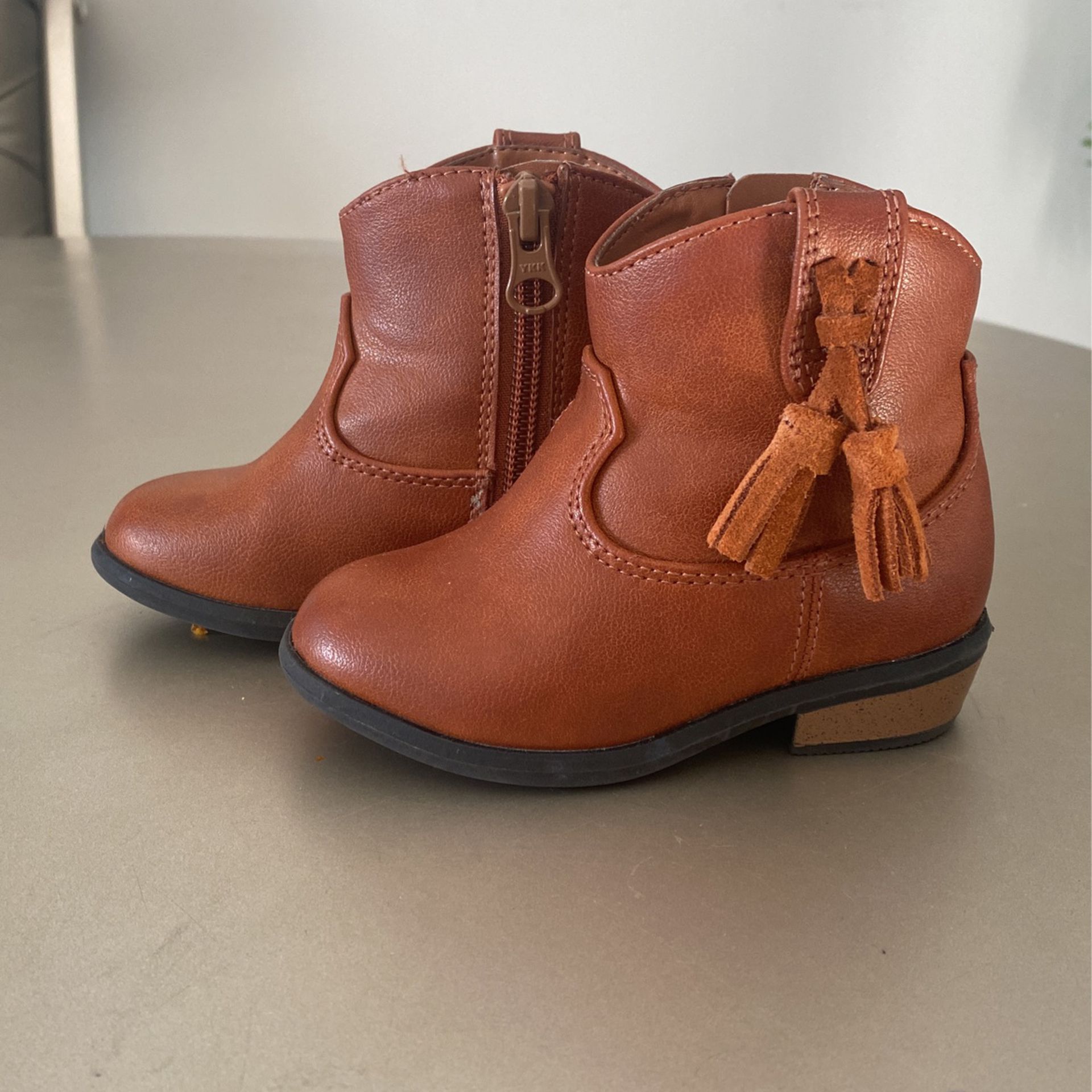 Cat & Jack Boots For Girl 