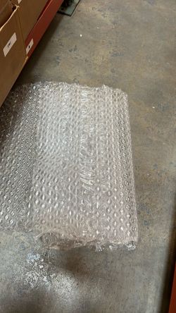 BUBBLE WRAP ( recycled )