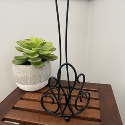 Paper Towel Holder, Black