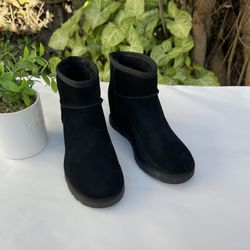 Ugg Classic femme Short Black Winter Boots Size 5