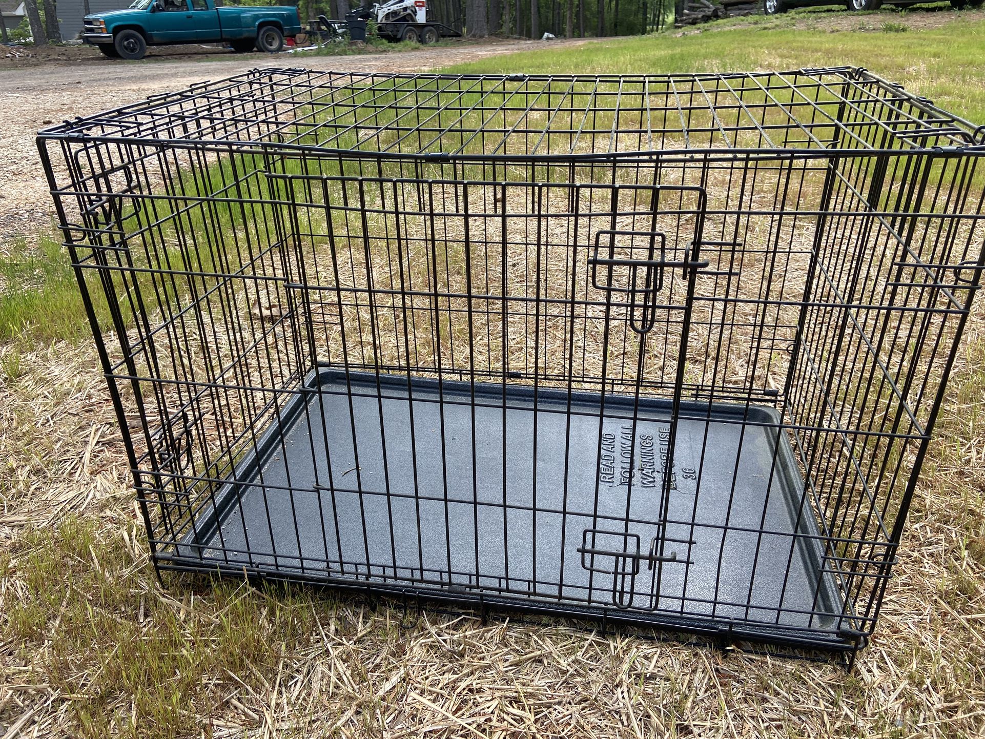 Large Dog Crate 36” Very Good Condition 