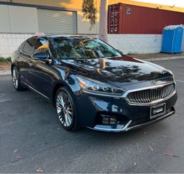 2017 Kia Kadenza Limited