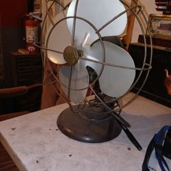 Vintage G E Fan Bakealite Base
