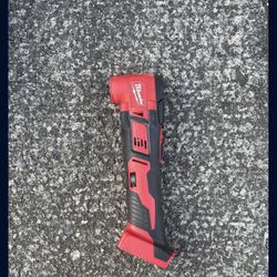 Milwaukee multitool