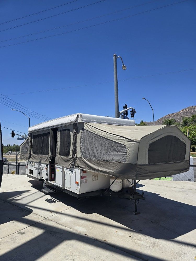 2015 Flagstaff 246D