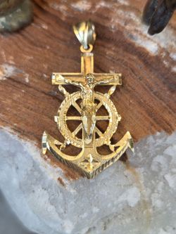 Beautiful gold 14k Pendant