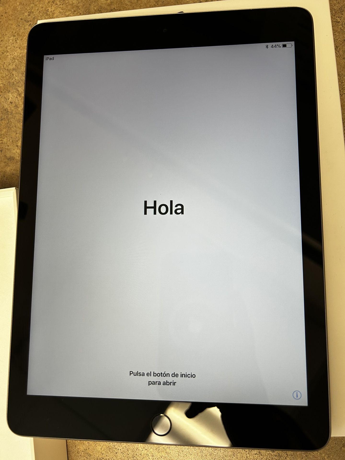 iPad (6th Generation)