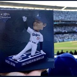 SHOHEI OHTANI BATTING 50/50 BOBBLEHEAD #1 LOS ANGELES DODGERS  SGA