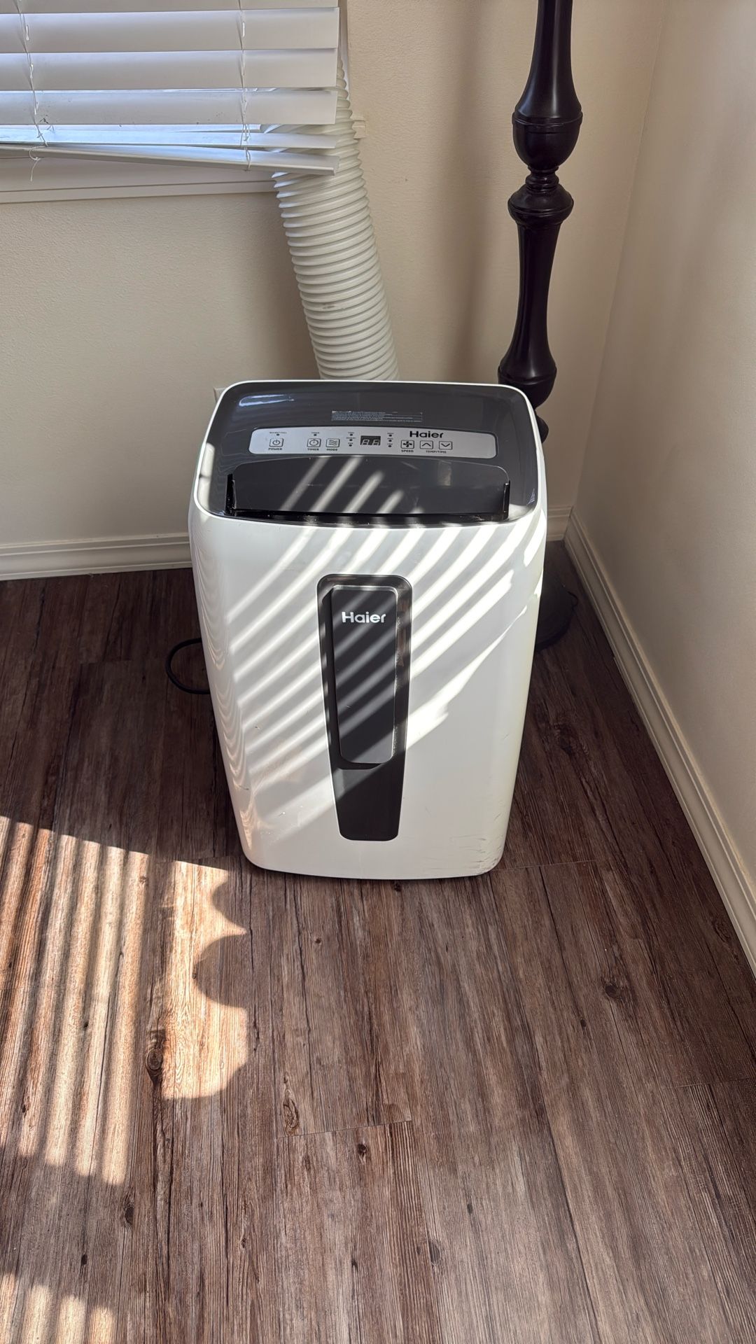 Haier Air Conditioner/dehumidifier