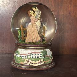 Vic Gone With The Wind Snow Globe Musical Box 