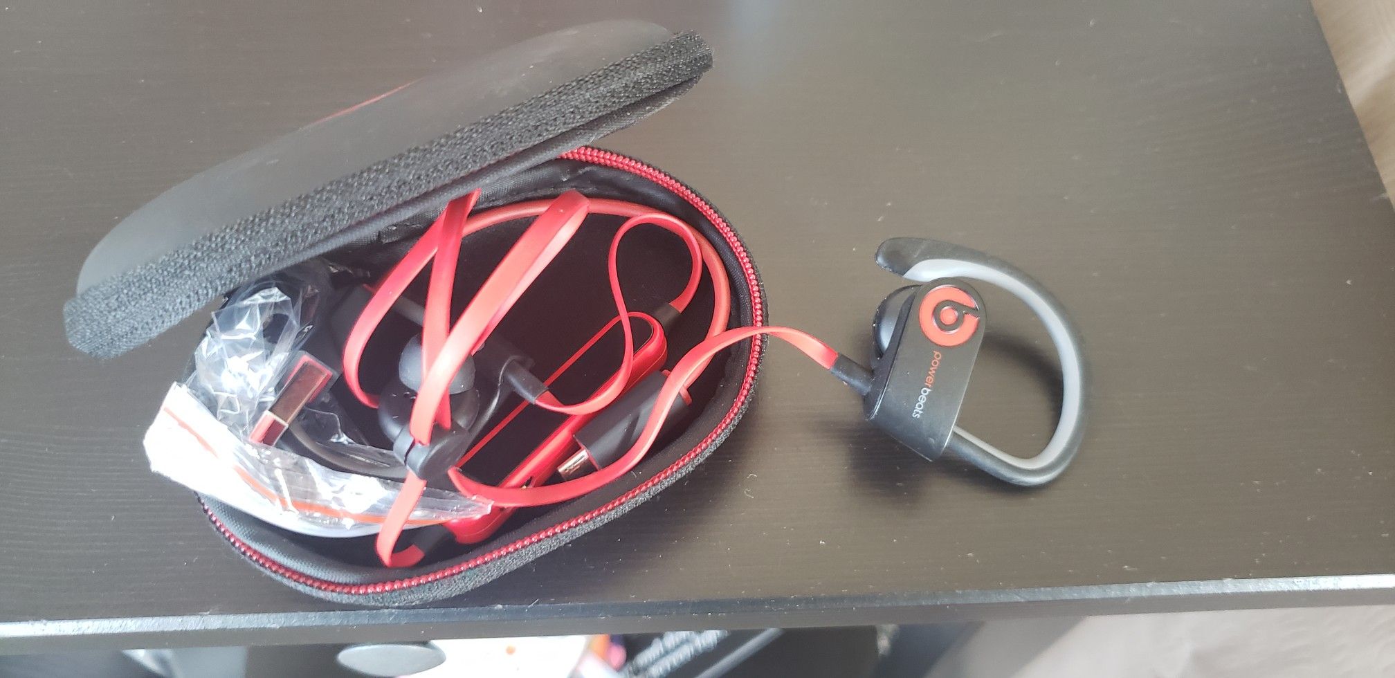 Beats by Dre Powerbeats Wireless in Ear Headphones