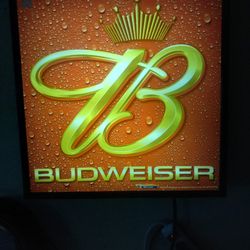 Budweiser Light Up Sign 