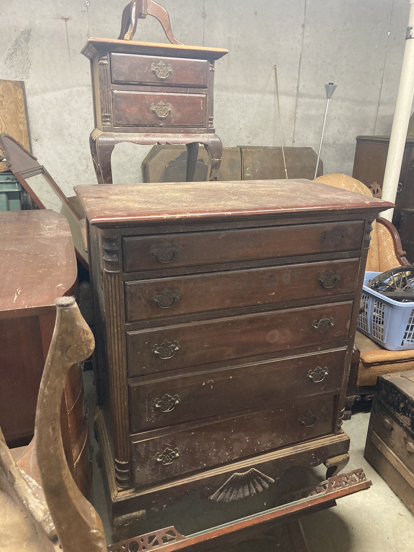 Antique Furniture 