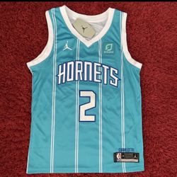 Hornets Ball Jersey Size Large
