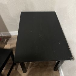 IKEA Toddle Table With 2 Chairs 