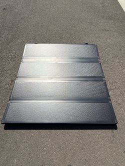 09-18 Dodge Ram 1500/ 19-26 Dodge Ram Classic 5.7Ft Short Bed Tonneau Cover; Hard Quad Fold