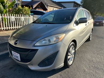 2014 Mazda 5 Sport
