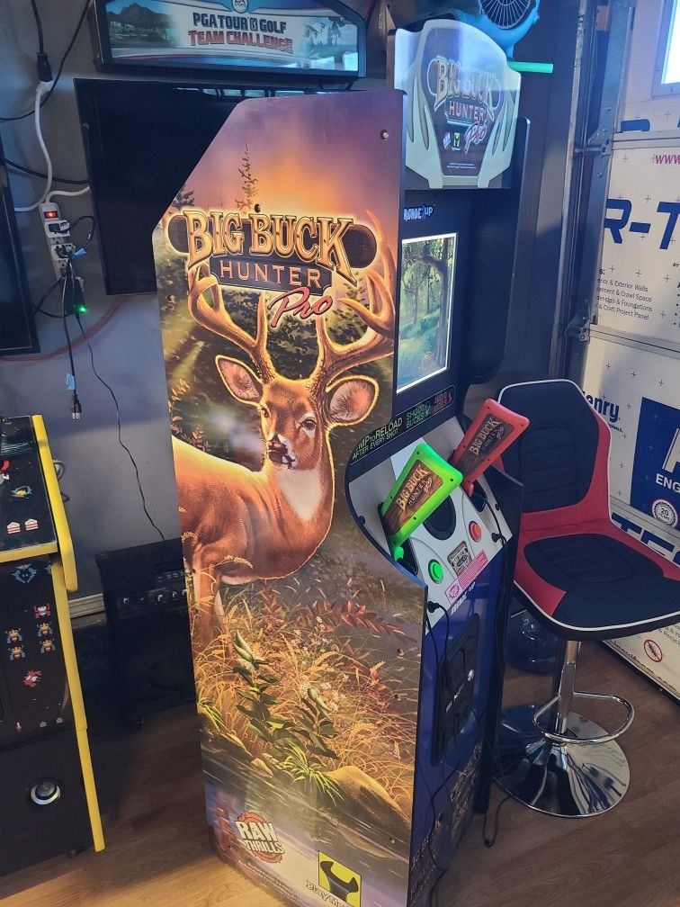 Big buck hunter pro 1up Arcade Game like new condition PRICE IS FIRM PICK UP ONLY 
