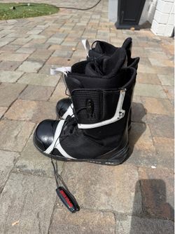 BURTON SNOWBOARD BOOTS size 10