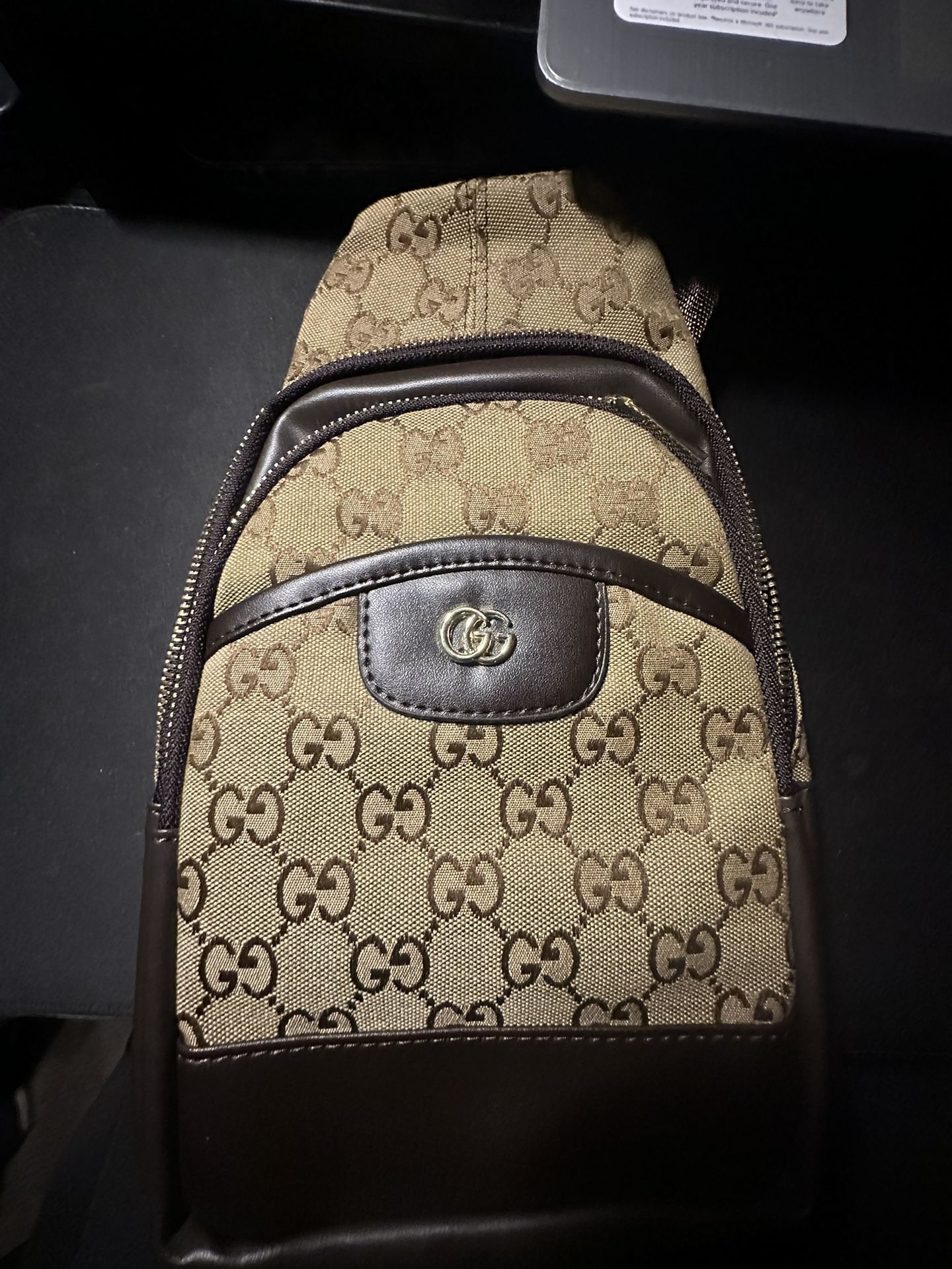 Gucci Sling bag