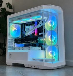 MSI MAG 100R Gaming PC ~ Ryzen 7 9700X + RTX 5070 12GB OC