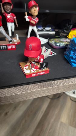 Trout 30 SB 123 Runs 2016 MVP Bobblehead
