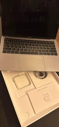 Apple MacBook Air