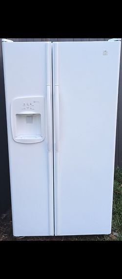 BRING & HOOK UP FOR EXTRA 2️⃣5️⃣ BUCKS! Clean MayTag Side-By-Side Refrigerator Works Perfectly With Working Ice Maker