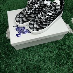 Burberry Women’s Shoe