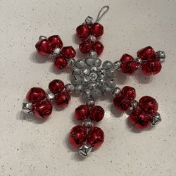 Beautiful Snowflake Wreath Decoration