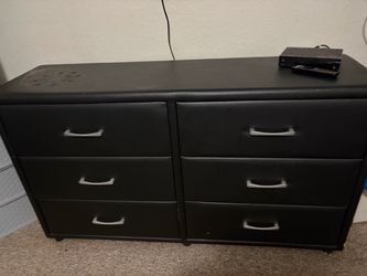 Black 6 draw with mirror and black matching end talk.