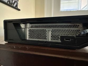 Xbox one with one controller