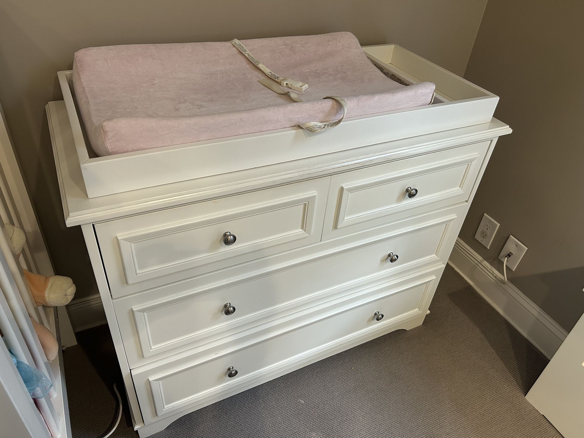 Baby Dresser And Changing Table