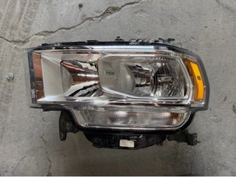 OEM 2019–2024 Ram 2500/3500 Driver Side Headlight (LH