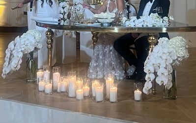 46 Hurricane Vases For Candles- Floating & Pillar