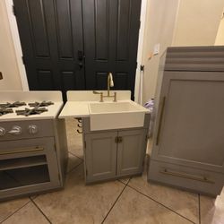 Pottery Barn Kids Chelsea Kitchen 