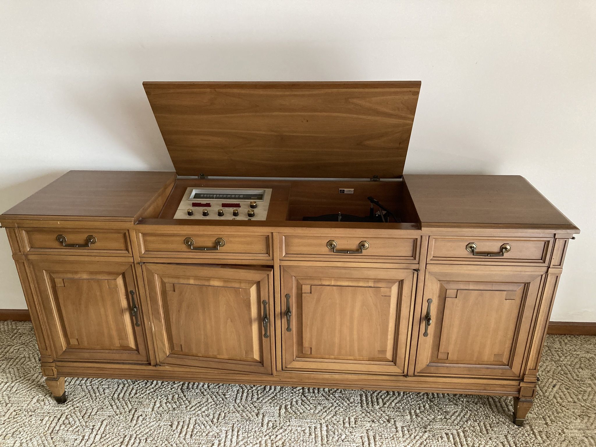  Mid-Century Fisher Futura Console Stereo Turntable Console 