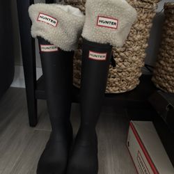 Hunter Boots Size 6 