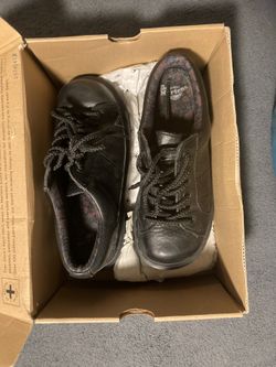 Women’s Doc Martins 