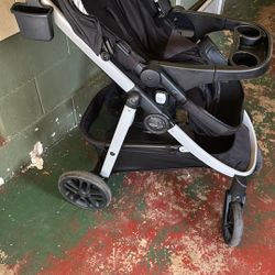 Black Car Seat And Stroller 
